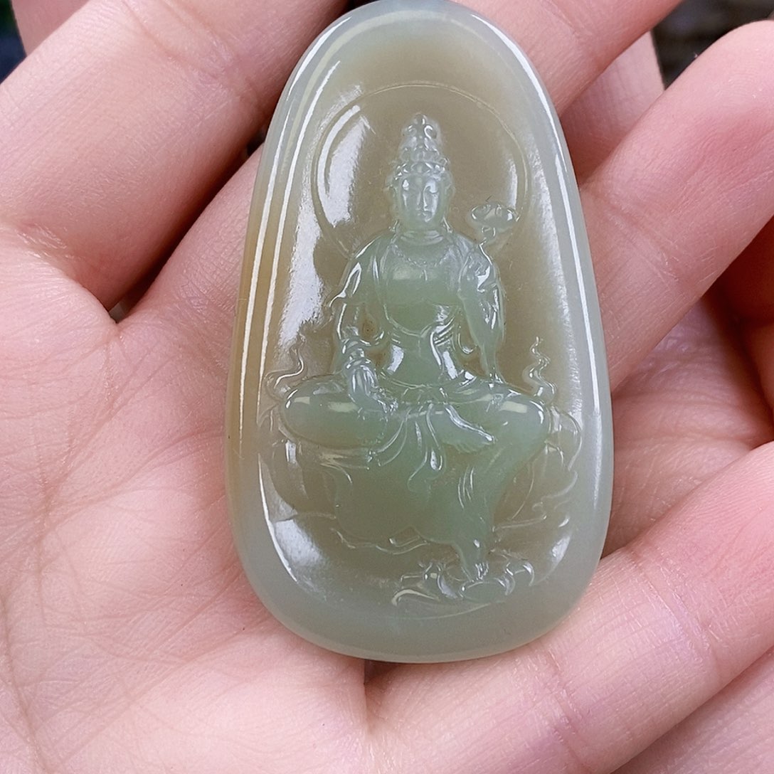 和田玉颈饰未镶嵌沭****泪