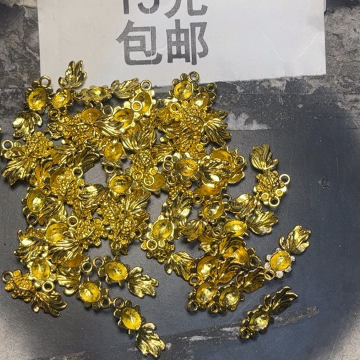 非金属金鱼吊片50个