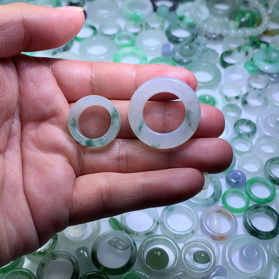 未镶嵌定制翡翠和*头