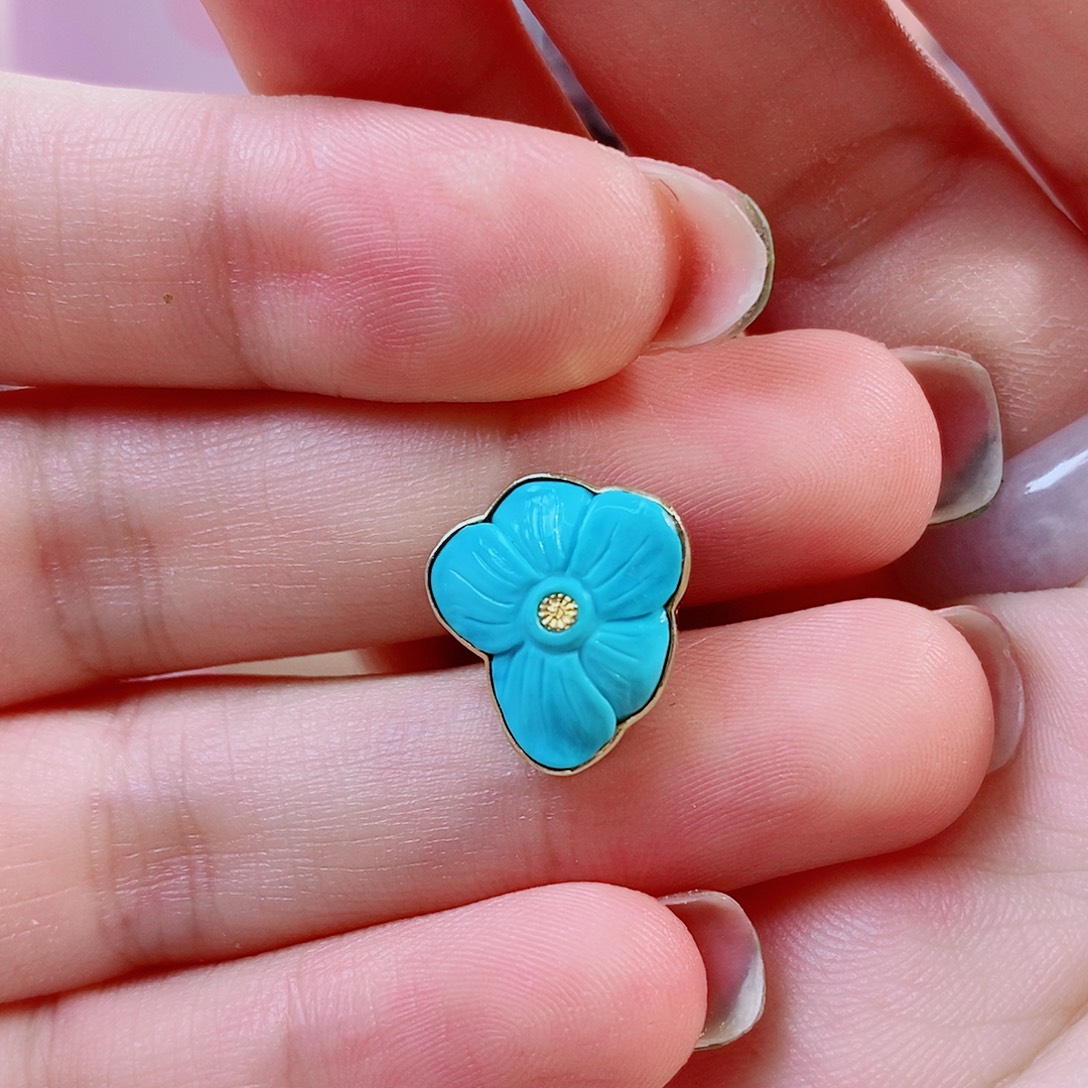 18K金镶嵌绿松石珠宝奇石