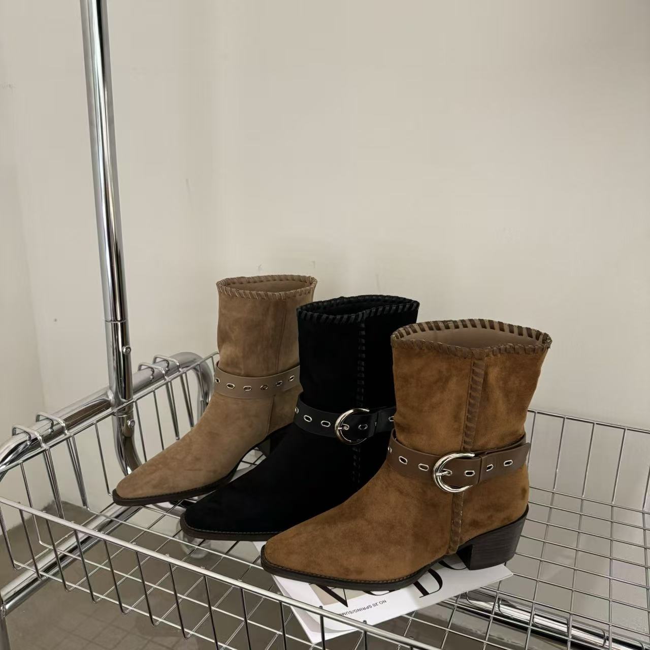 iLSAR  新款靴子三个颜色3862-1