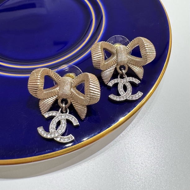 95新 Chanel/香奈儿 24k金色蝴蝶结双c耳钉48478362
