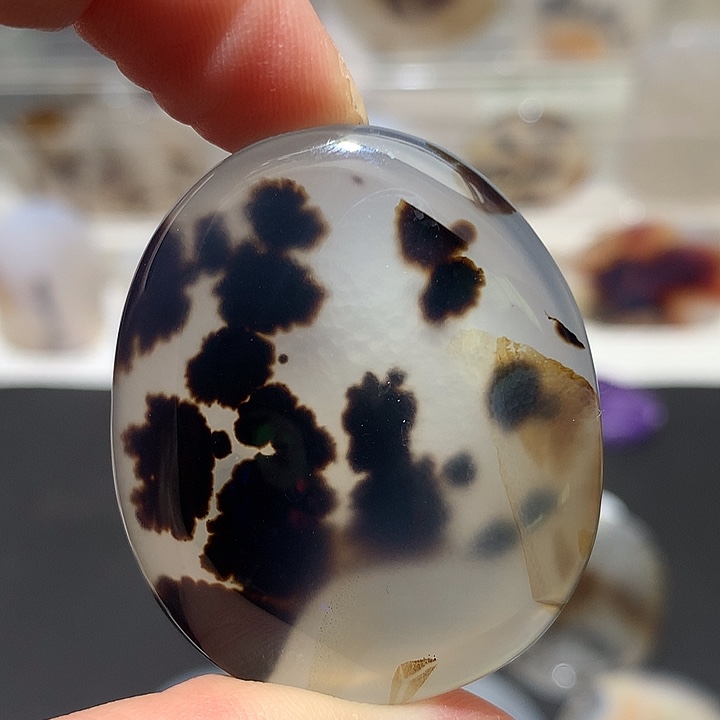 未镶嵌玛瑙/玉髓珠宝奇石