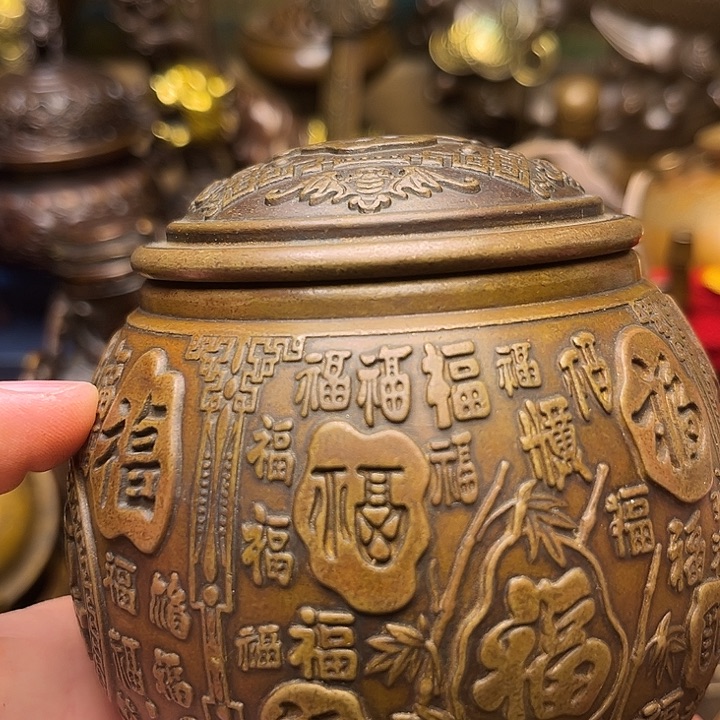 精美铜器批发档口