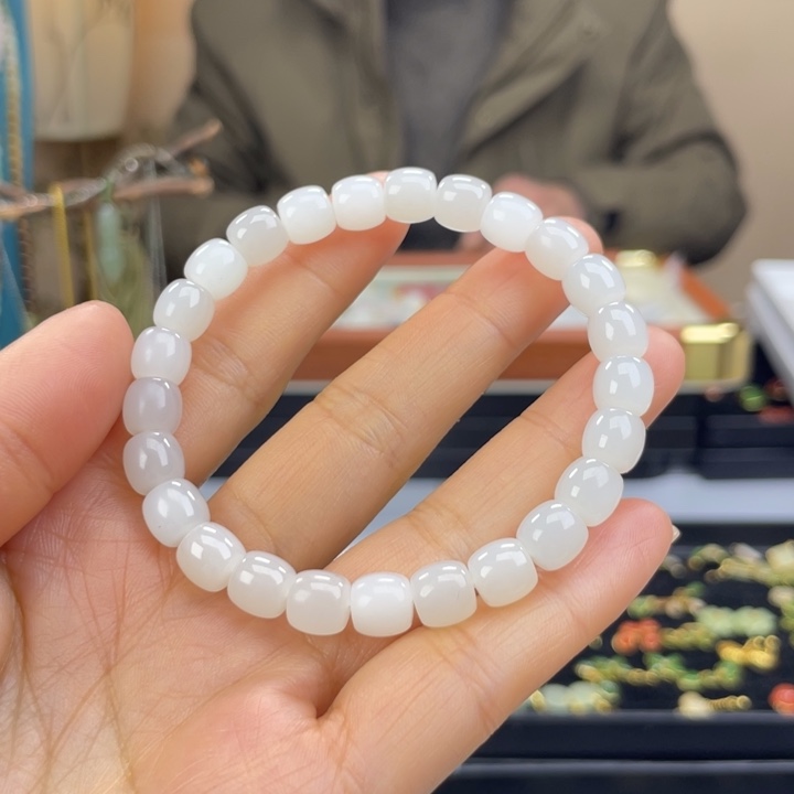 和田玉未镶嵌手串