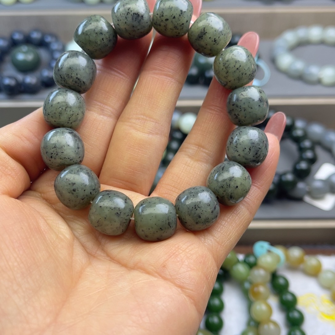 和田玉手链未镶嵌