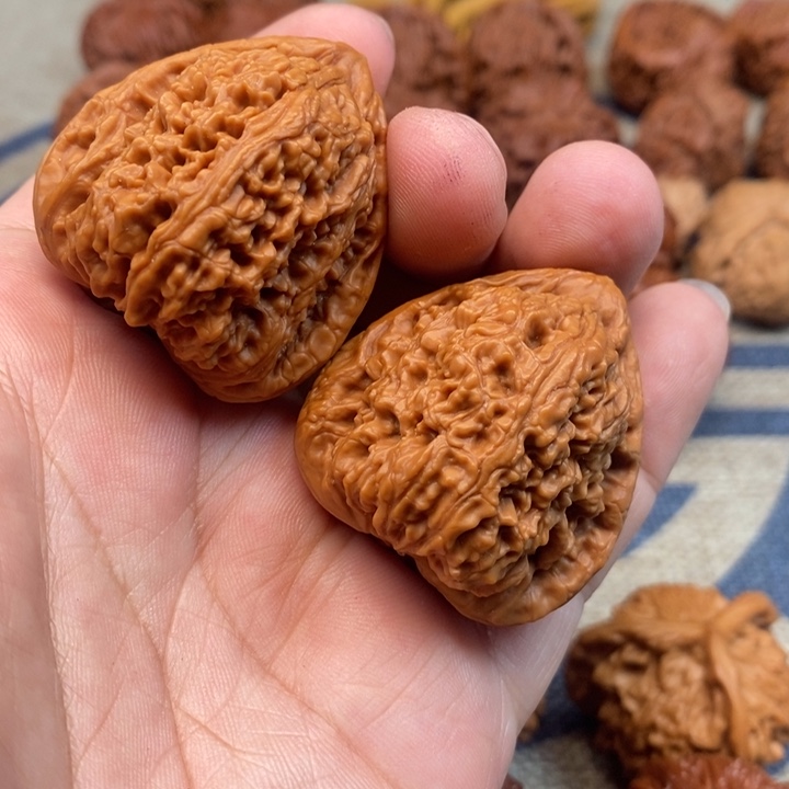 文玩核桃把件没****_核桃