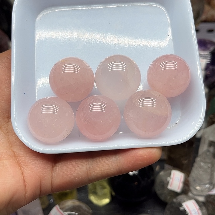 未镶嵌珠宝半成品水晶120克粉水晶球