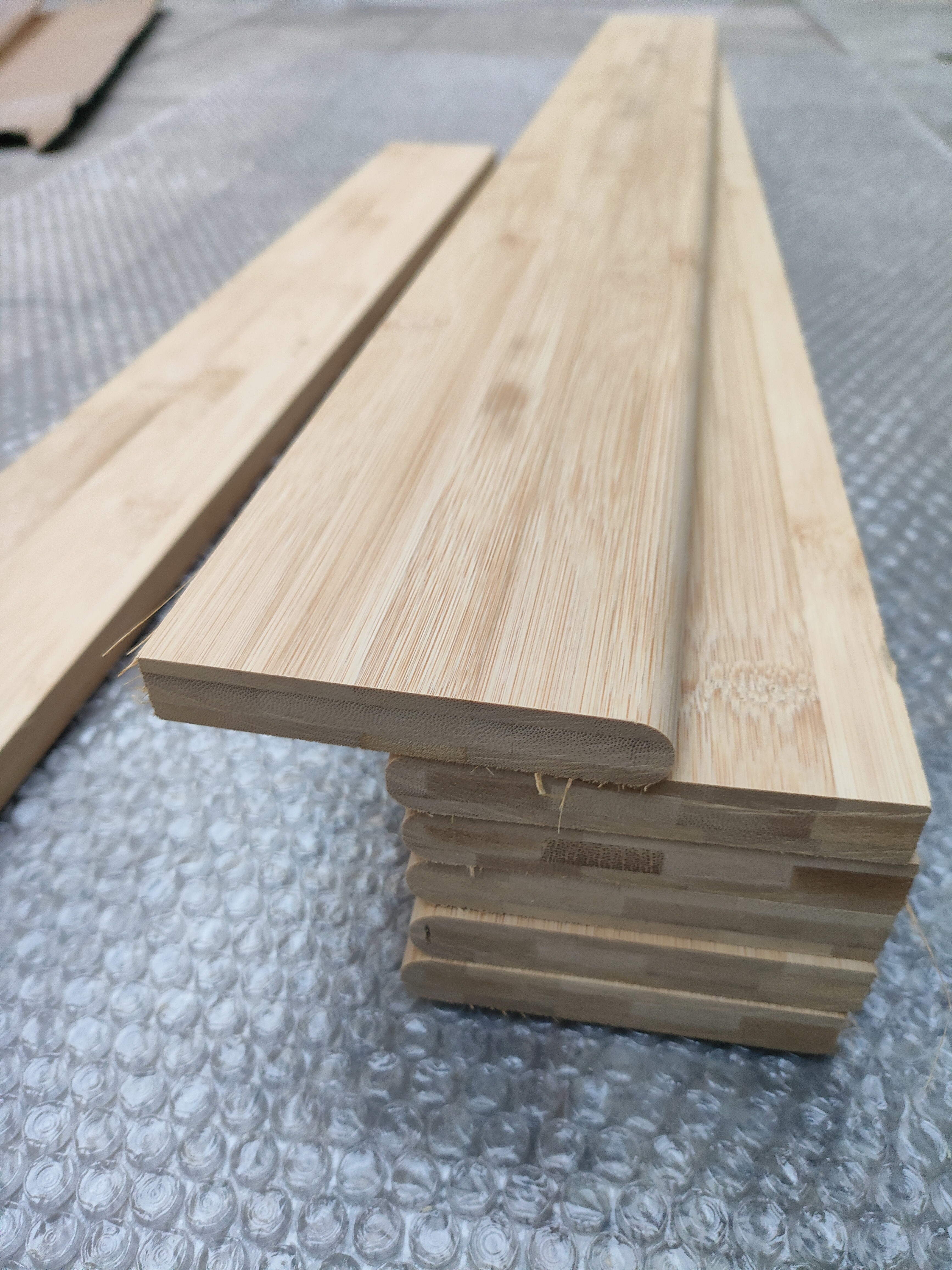 巢箱前边竹木踏板平台板送链接片