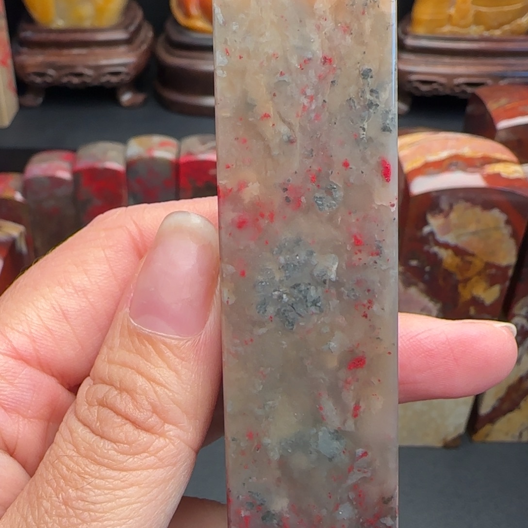 昌化石昌化鸡血石