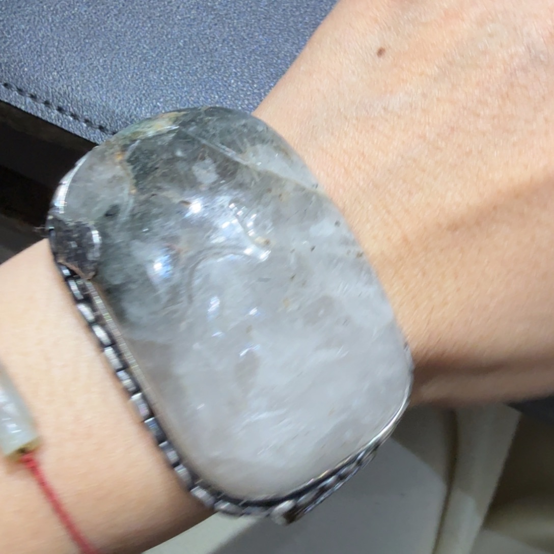 颈饰足银镶嵌水晶