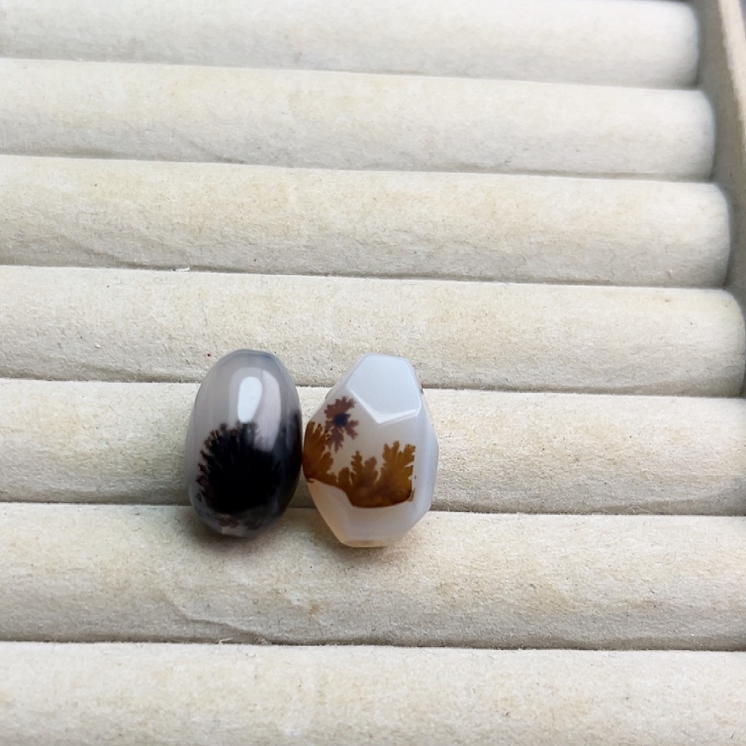 红***蛋玛瑙/玉髓合金颈饰