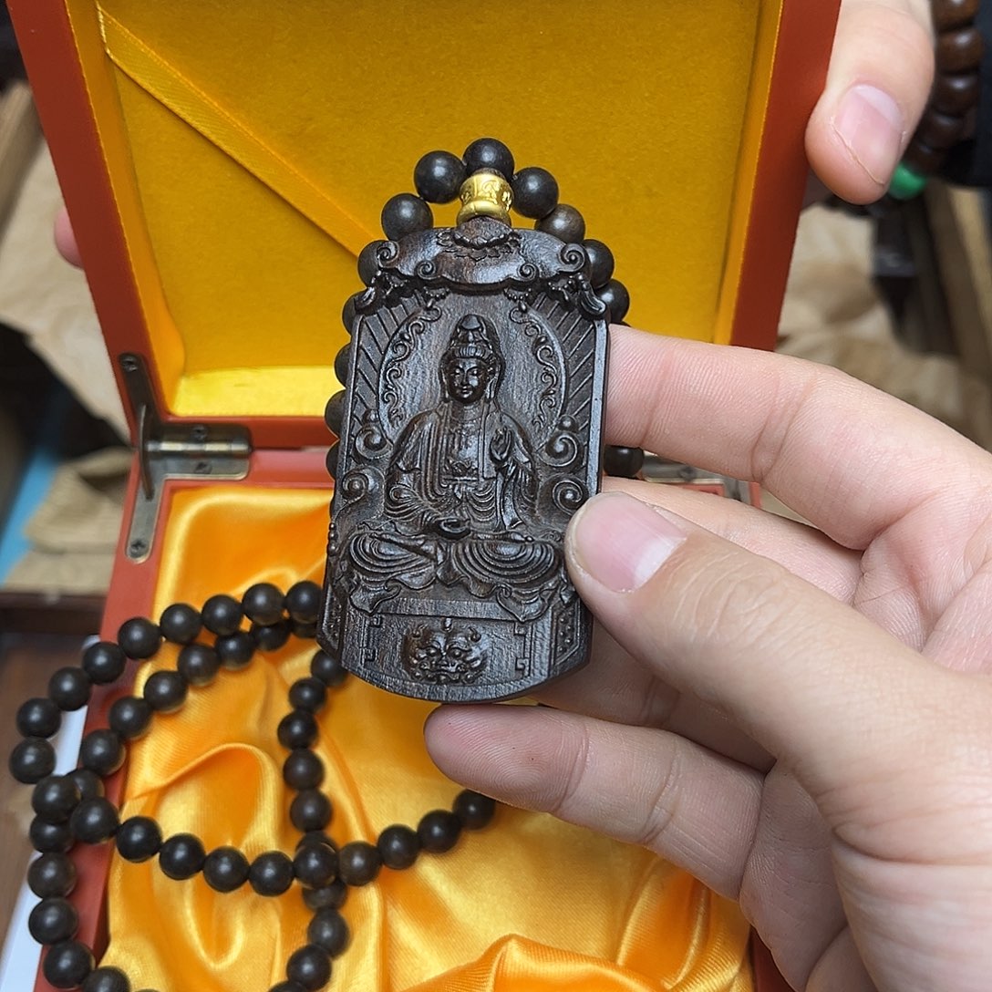 大叶紫檀（黑酸枝木类）