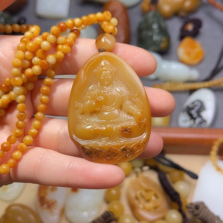 潇***哥和田玉未镶嵌颈饰