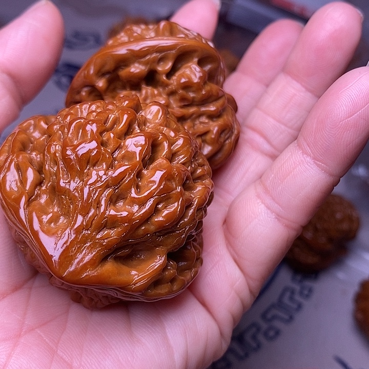 起***远文玩核桃吊坠官帽