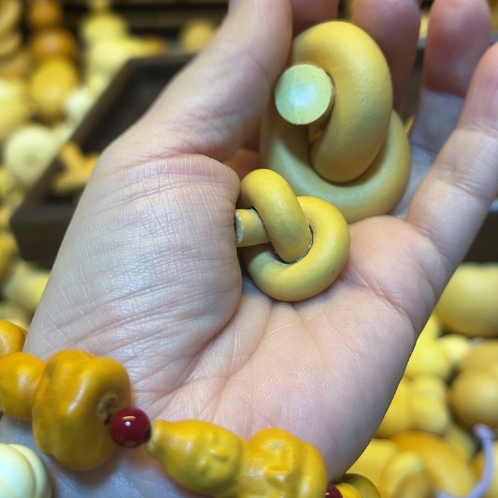 不***-大叶紫檀（黑酸枝木类）