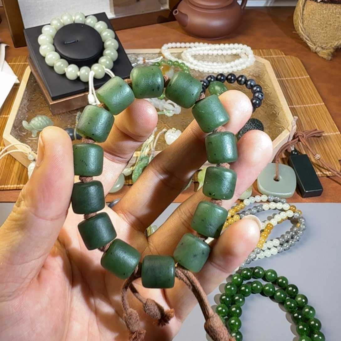 明***、和田玉未镶嵌挂件