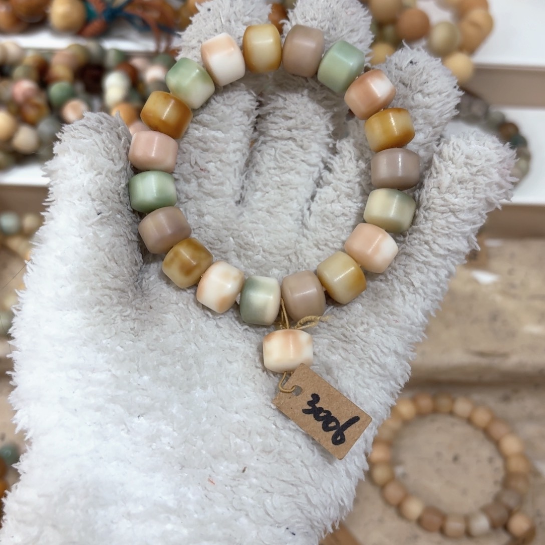 白玉菩提吊坠3006卡 13金轮阿巴阿巴阿巴