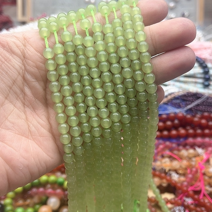 玛瑙/玉髓珠宝半成品未镶嵌一条6mm左右晴水绿和田玉