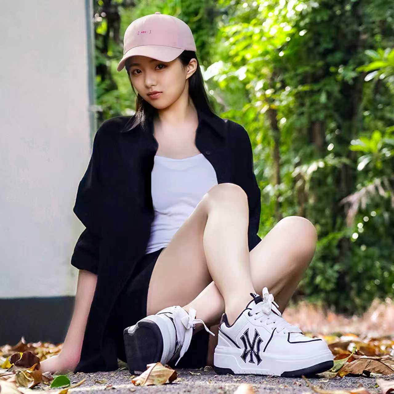 男女同款百搭运动时尚休闲鞋厚底增高新款情侣w2