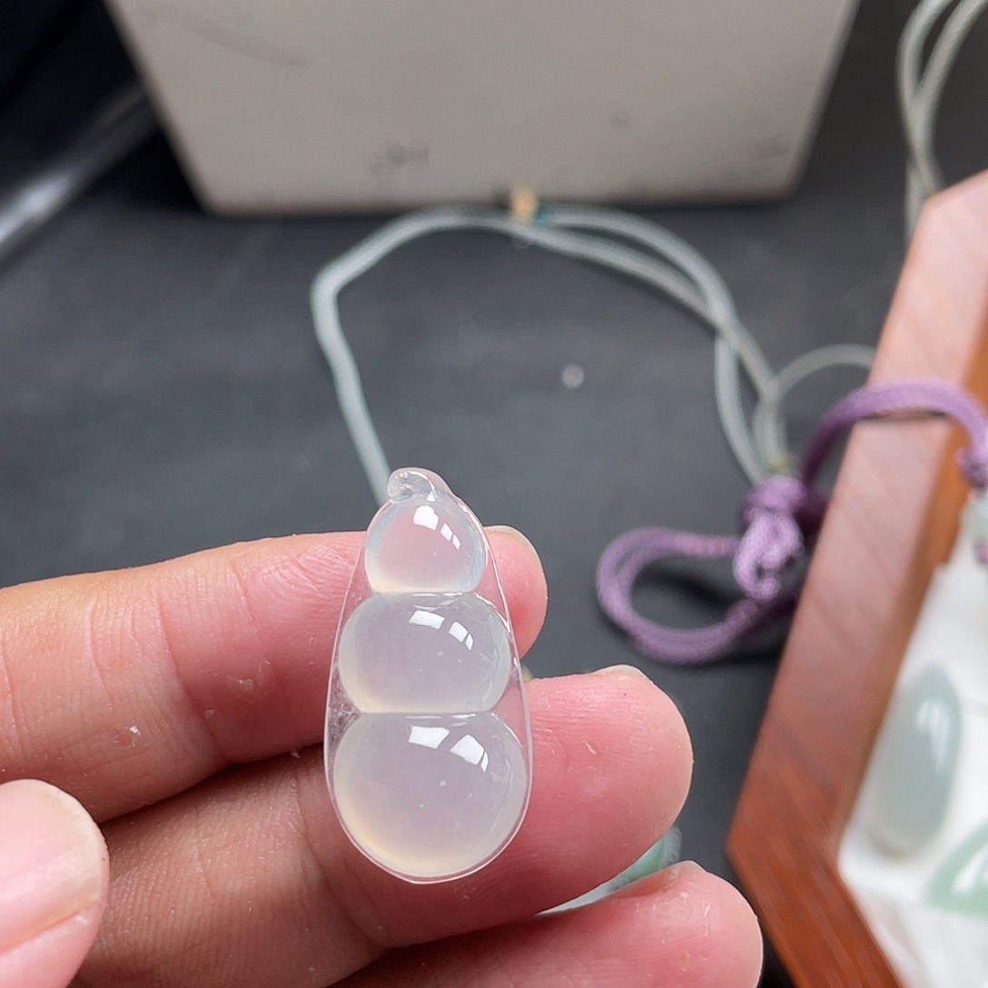 翡翠未镶嵌颈饰688888888