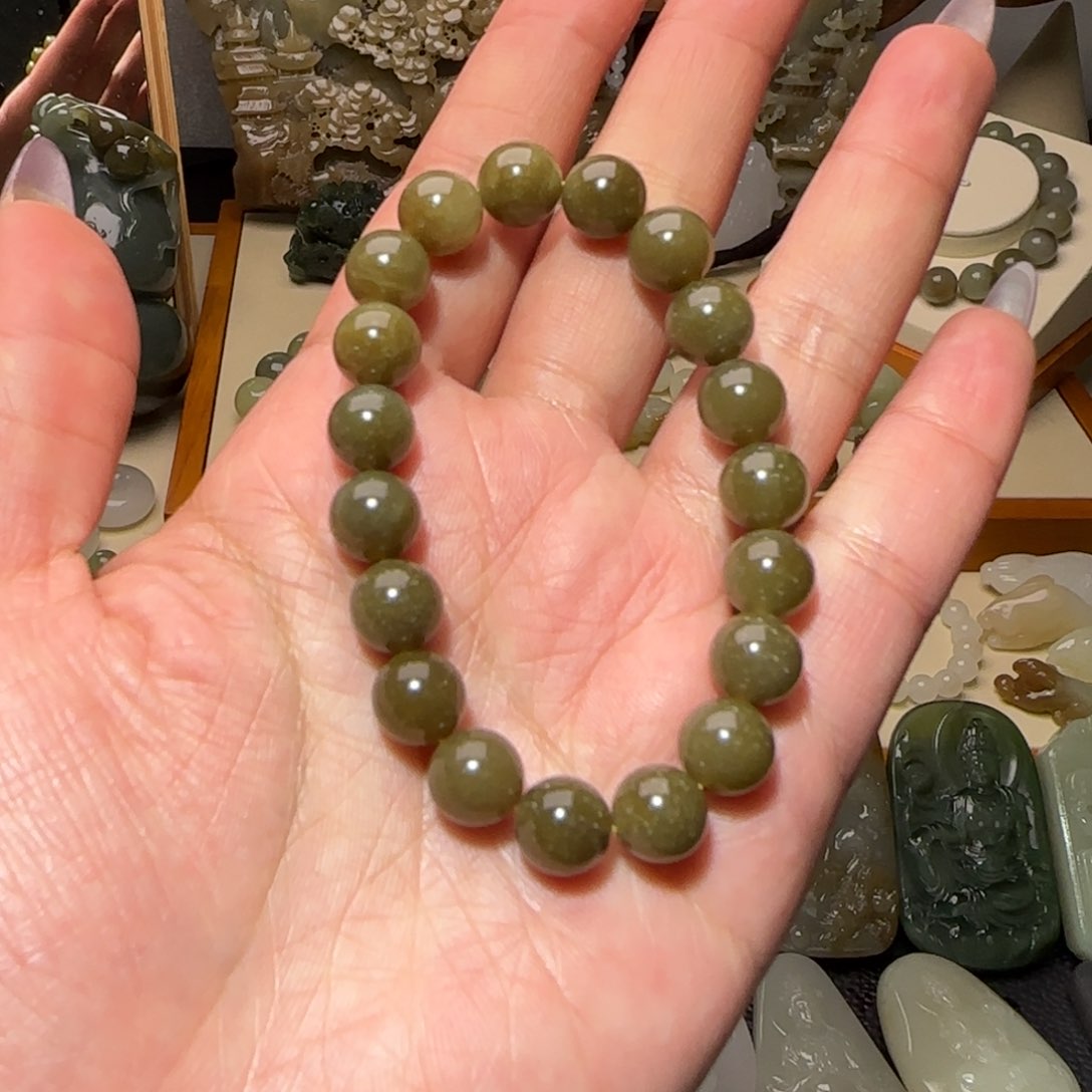 和田玉颈饰未镶嵌