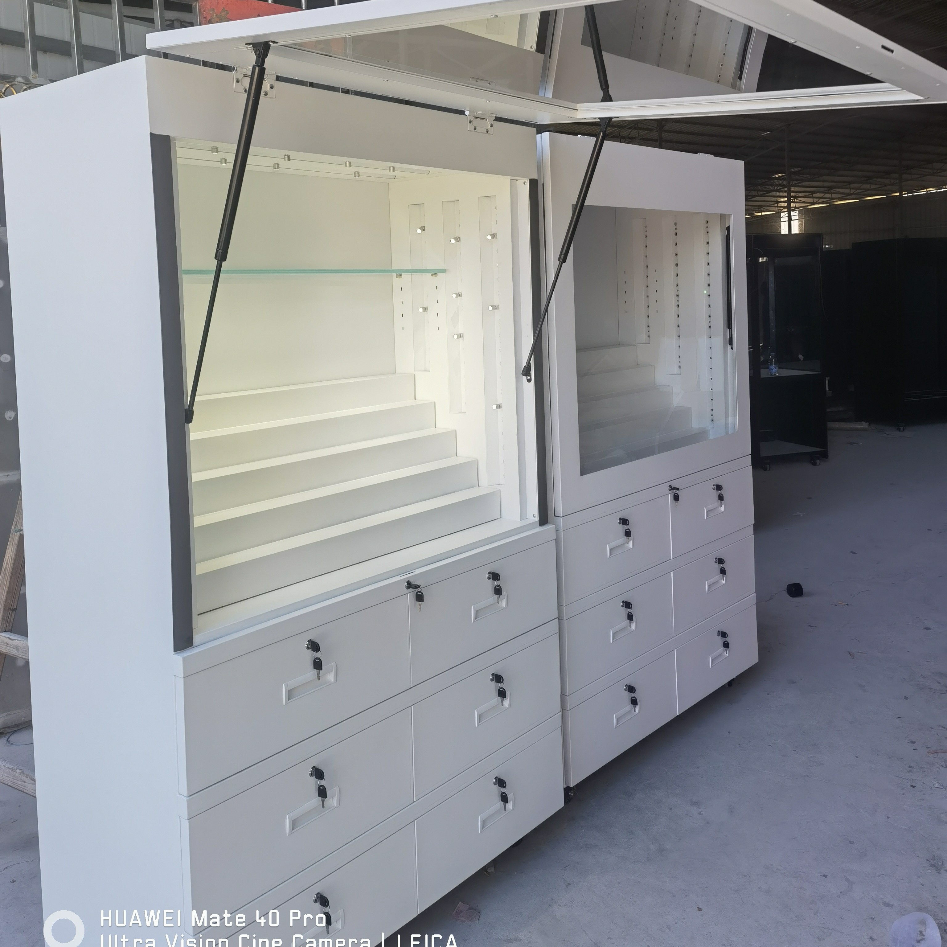 精品饰品展示柜玻璃简约设计可用于陈列耳环等