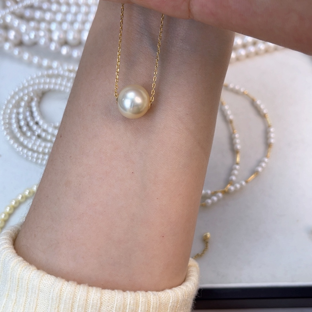 海水珍珠颈饰18K金镶嵌