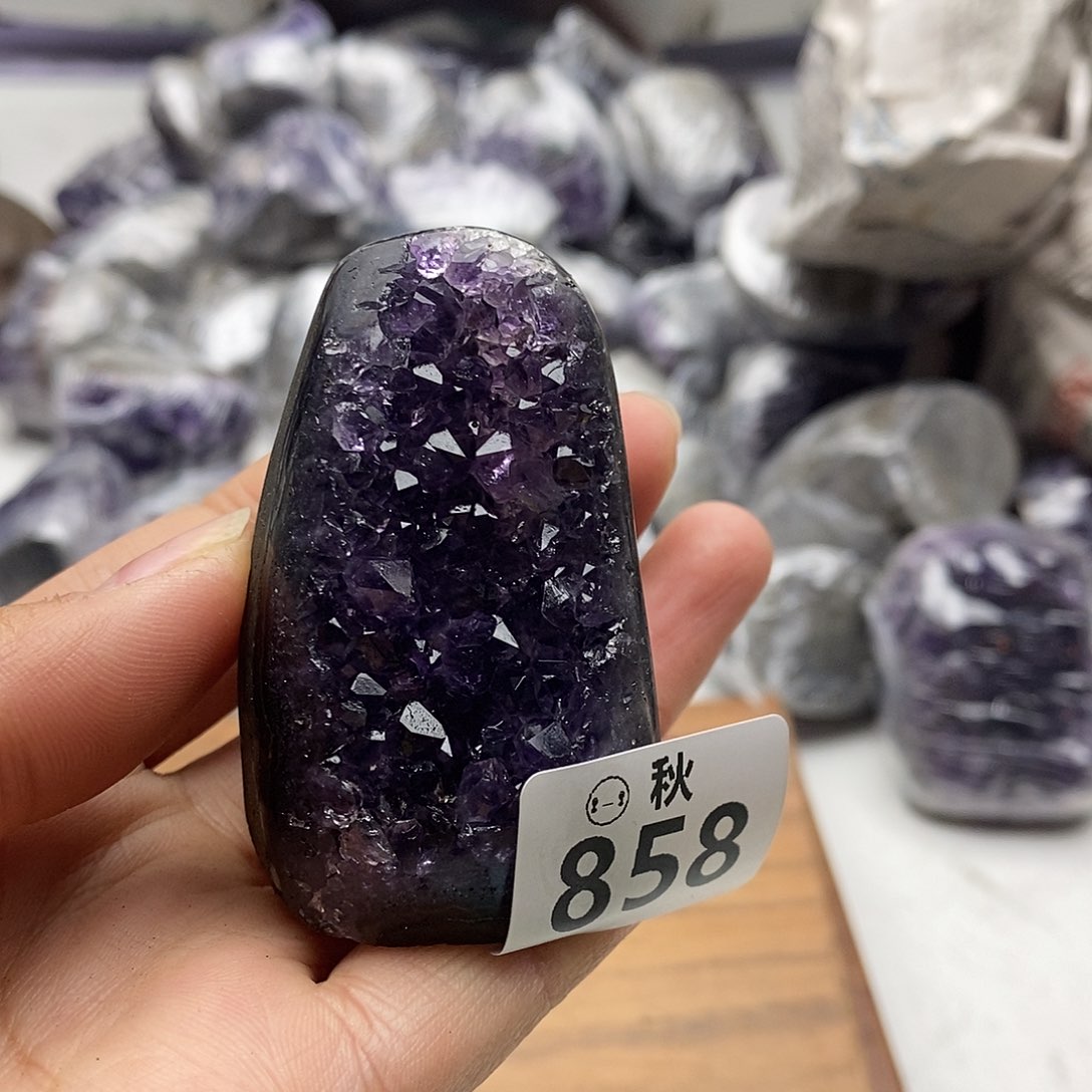 紫晶大型摆件（非配饰）未镶嵌