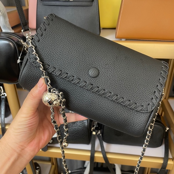 真皮链条包女时尚百搭