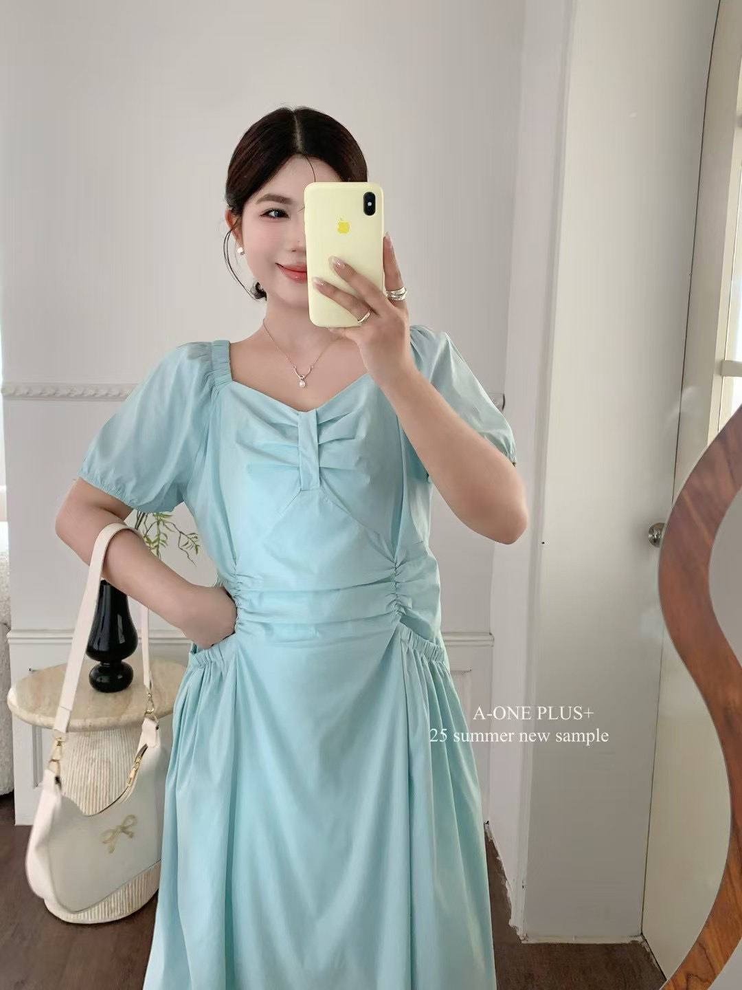 5395法式气质设计感收腰显瘦短袖连衣裙