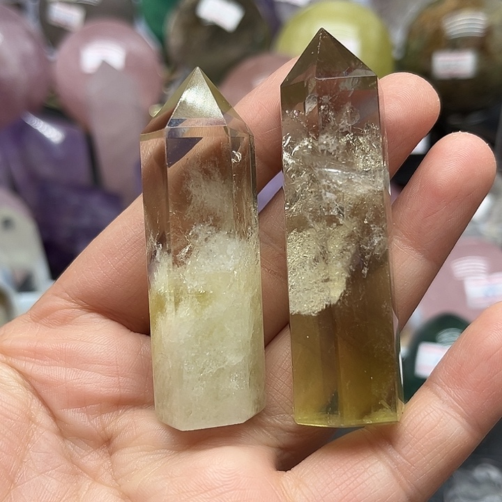 未镶嵌珠宝半成品水晶93克黄水晶柱