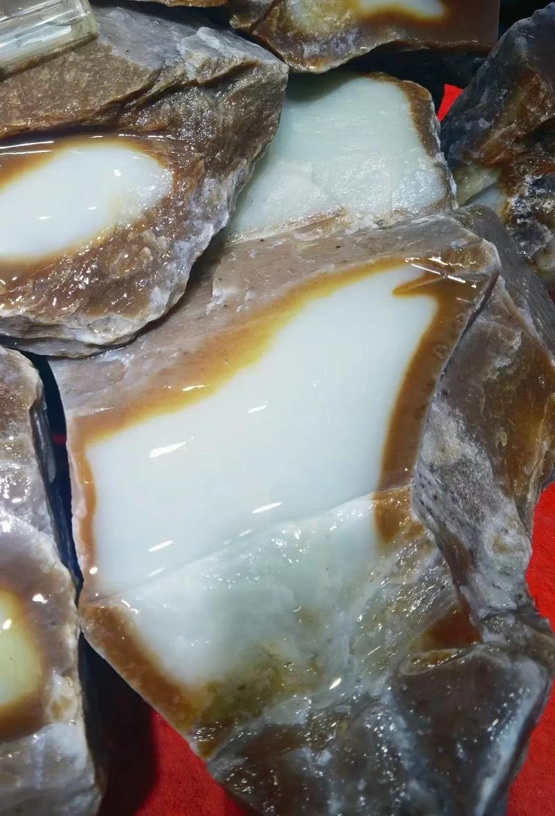 新疆奇石且末料糖色白