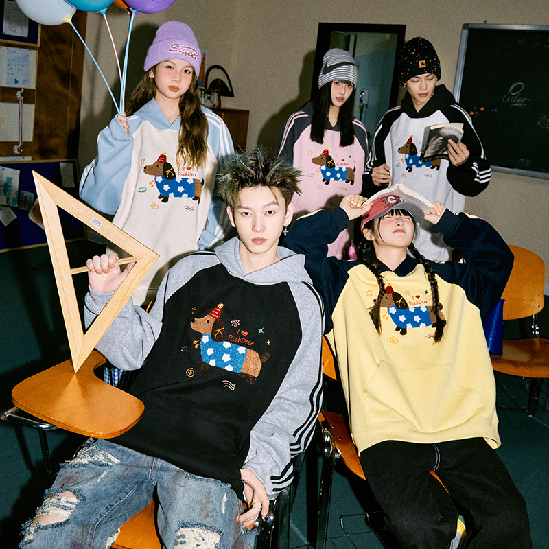  RICHDEER｜趣味腊肠狗420G印花连帽卫衣情侣外套套头休闲拼色上衣