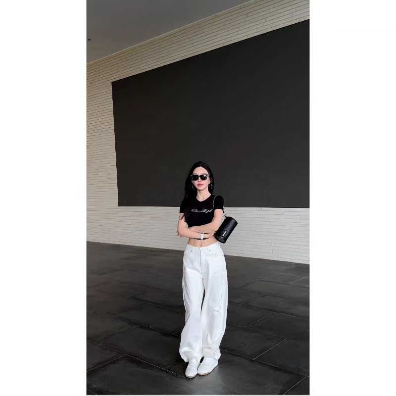 lele 早春新品 弯刀阔腿牛仔长裤 JY24K0217WA