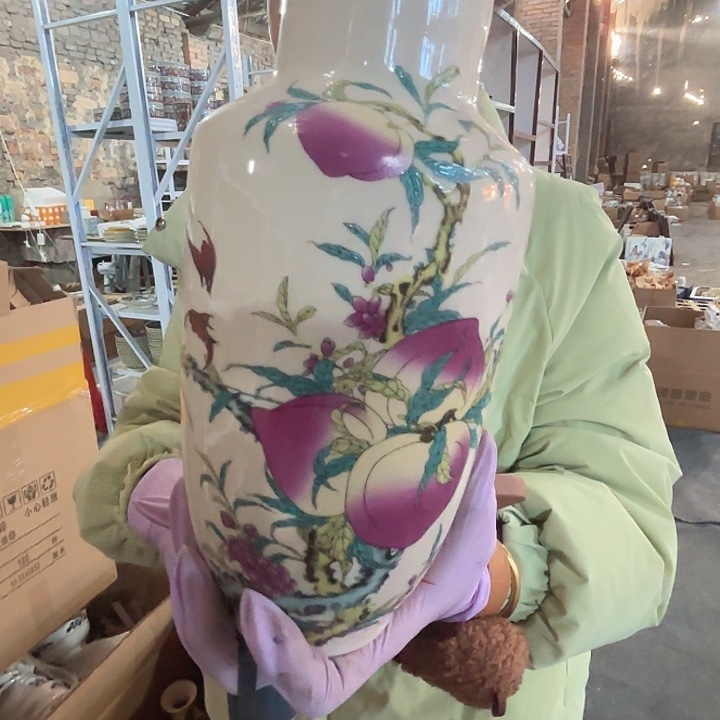 陶摆件景德镇高温黄希希花瓶