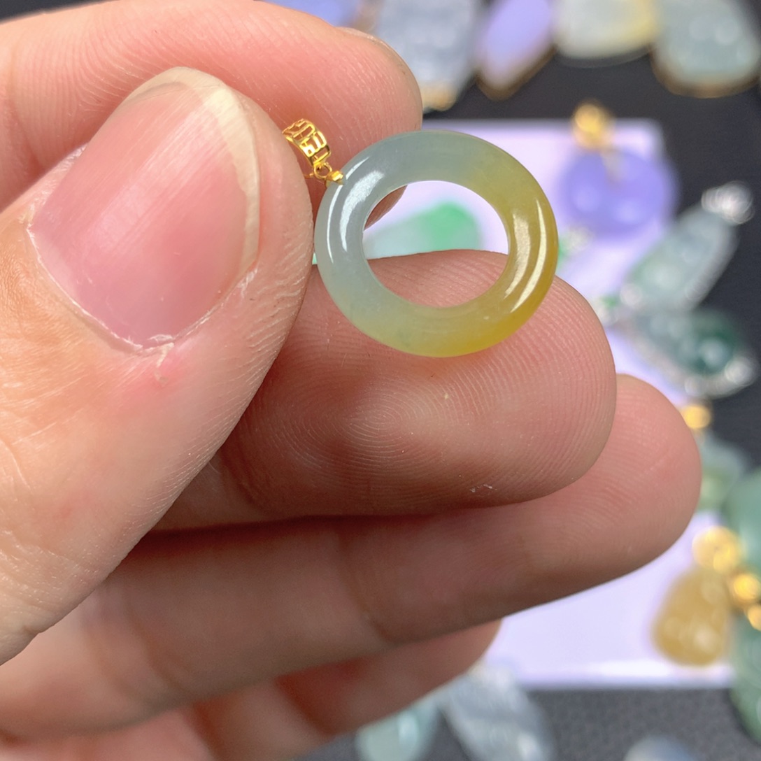 【闪购商品】翡翠18K金镶嵌颈饰翡翠