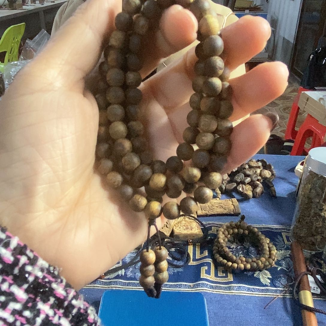 沉香手串用****4天然野绿沉水浮0.6/17克+多样性发一