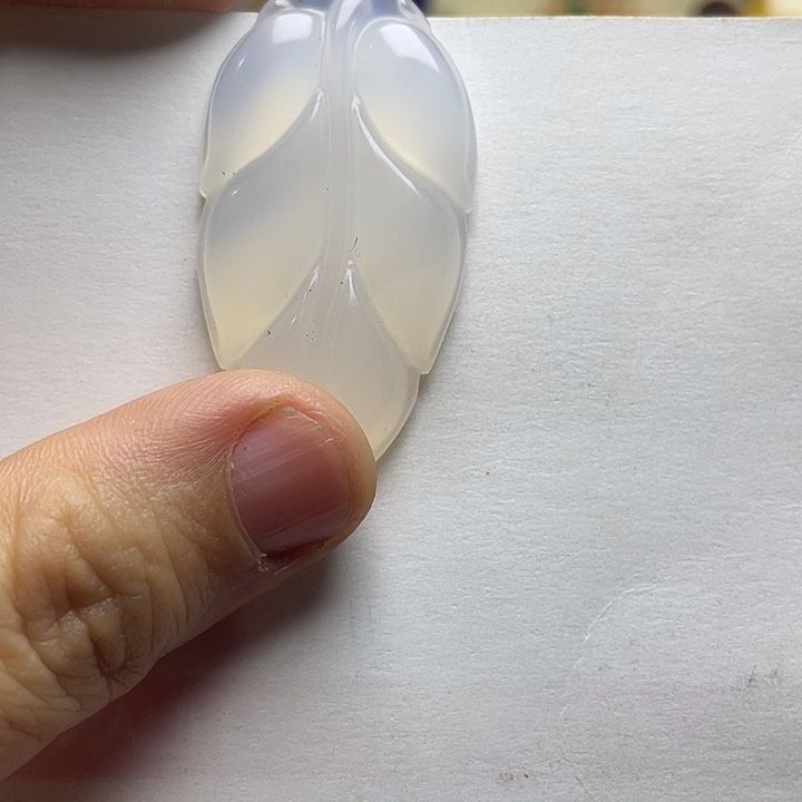 翡翠未镶嵌颈饰翡翠首饰