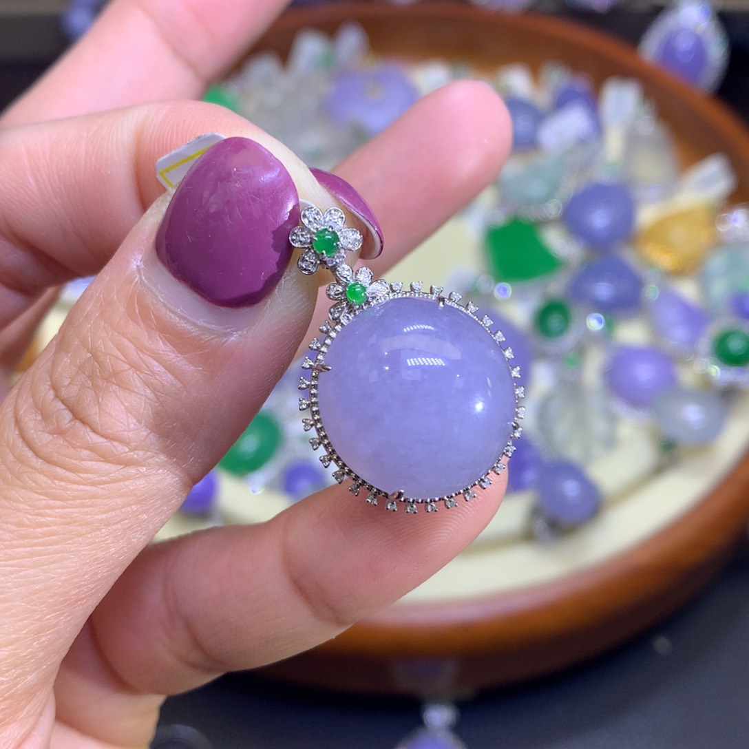 翡翠戒指18K金镶嵌翡翠