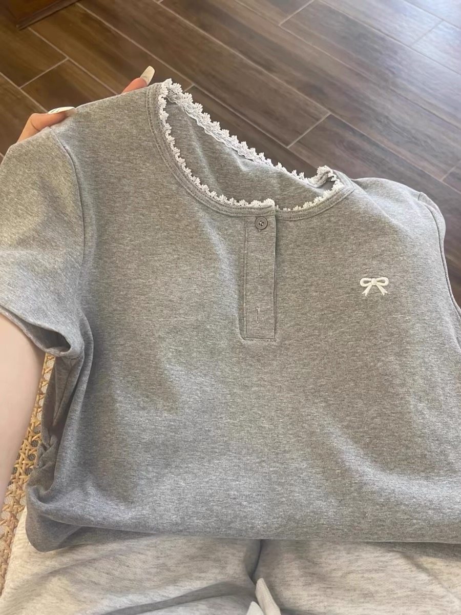 带胸垫{拍一发三}夏季女士睡衣短袖长裤套装(花灰蝴蝶结)