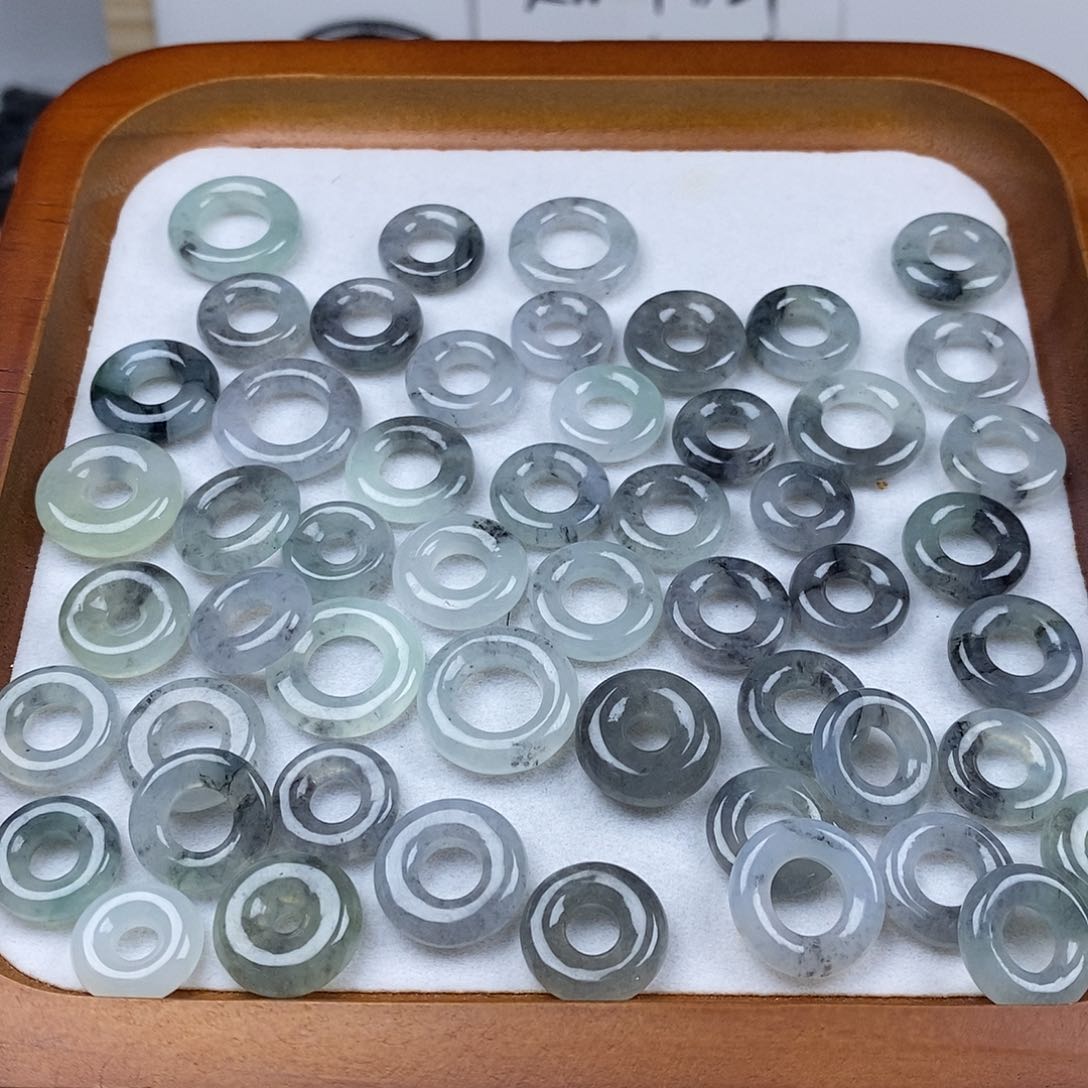 翡翠戒指未镶嵌乌鸡甜甜圈65一个