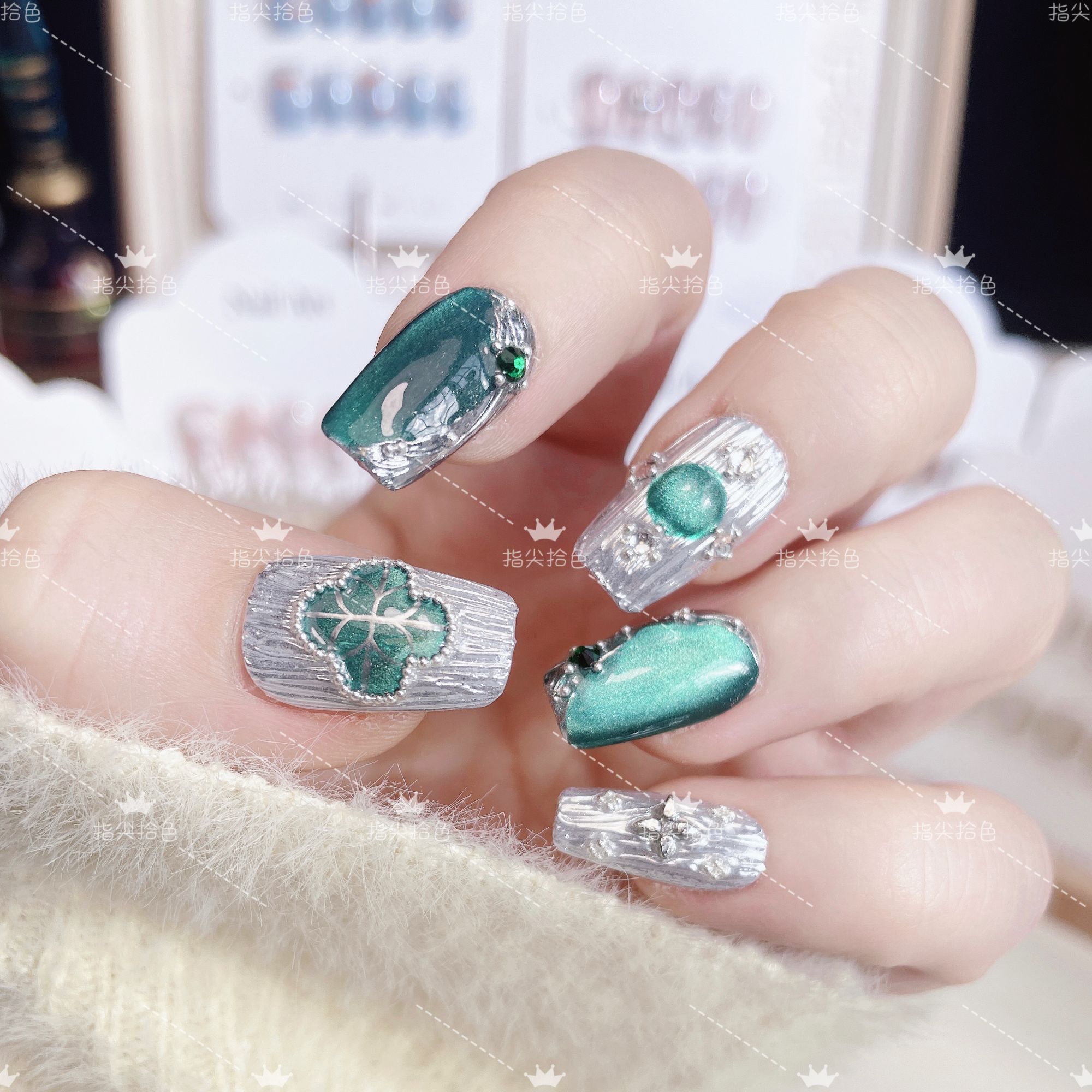 【梵克四叶草】2025年新款纯手工穿戴甲幸运四叶草百搭显白重工款