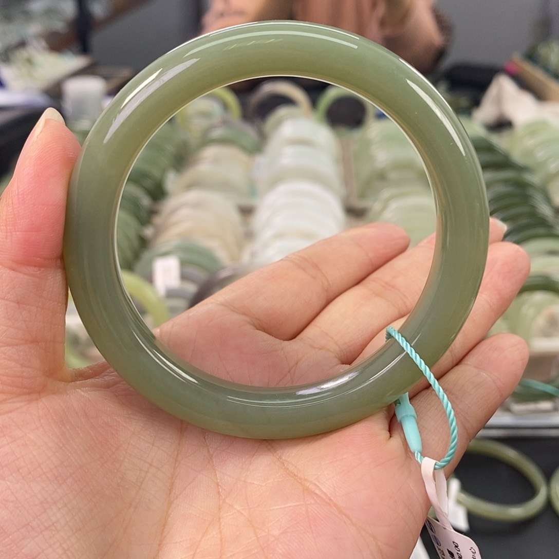 和田玉和田玉手镯58.59未镶嵌