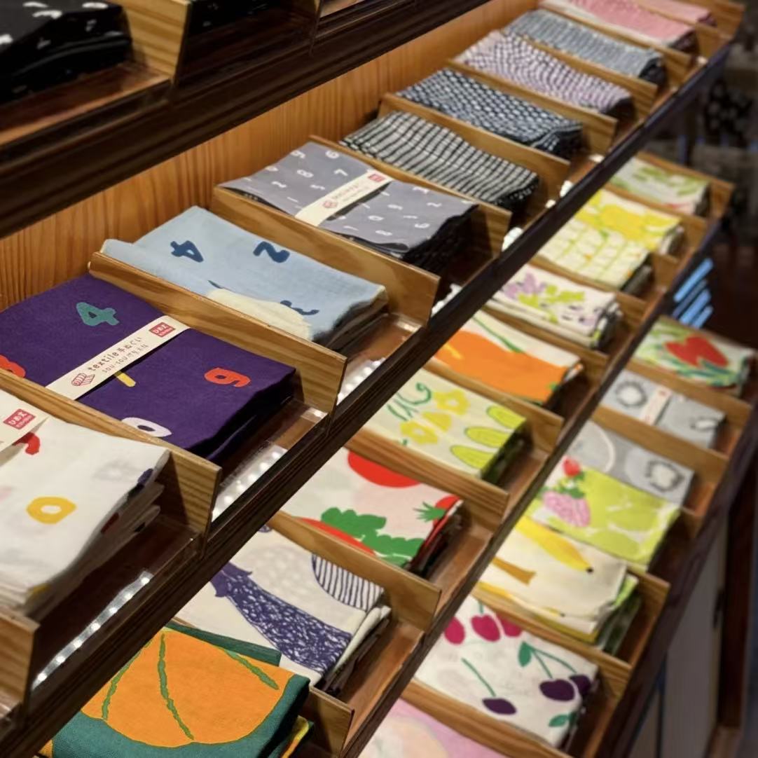 B丝巾个性时尚百搭轻奢饰品