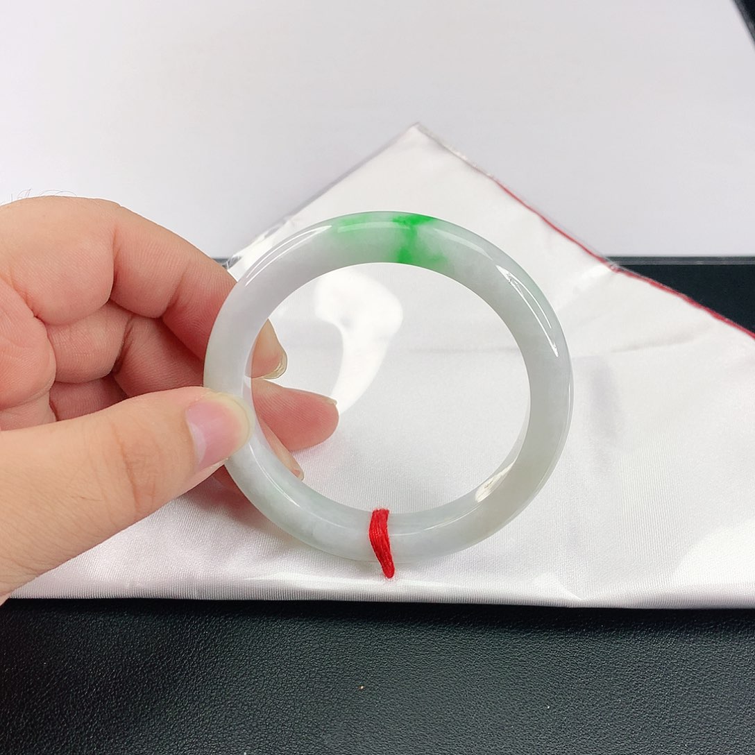 翡翠手镯未镶嵌翡翠161