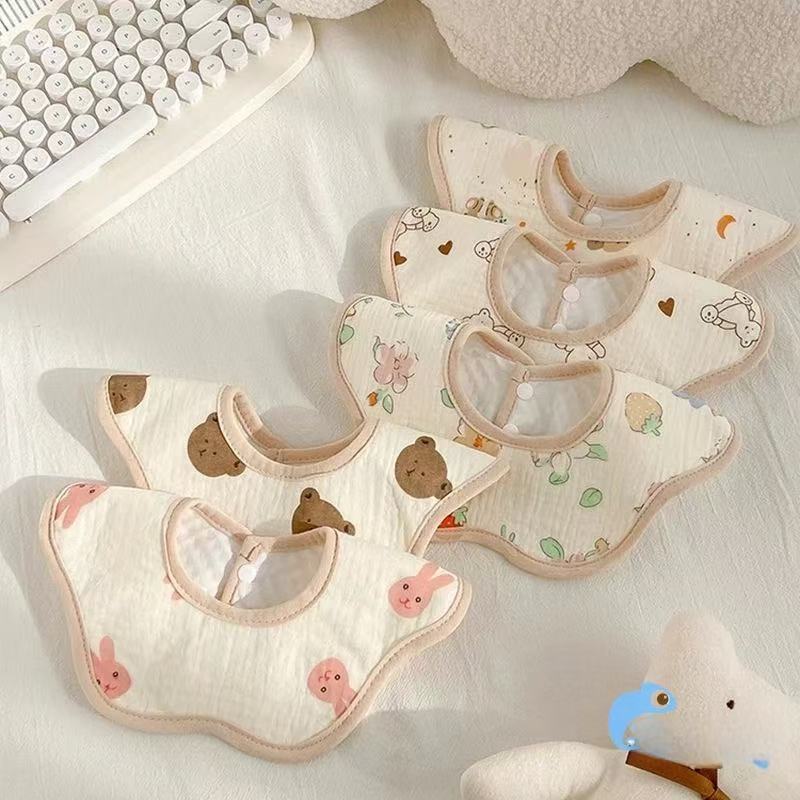 婴儿花瓣米色口水巾