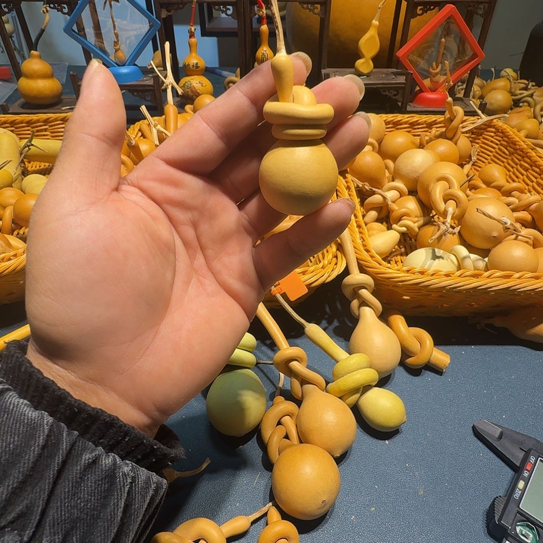 羽****葫芦的造型非常别致和