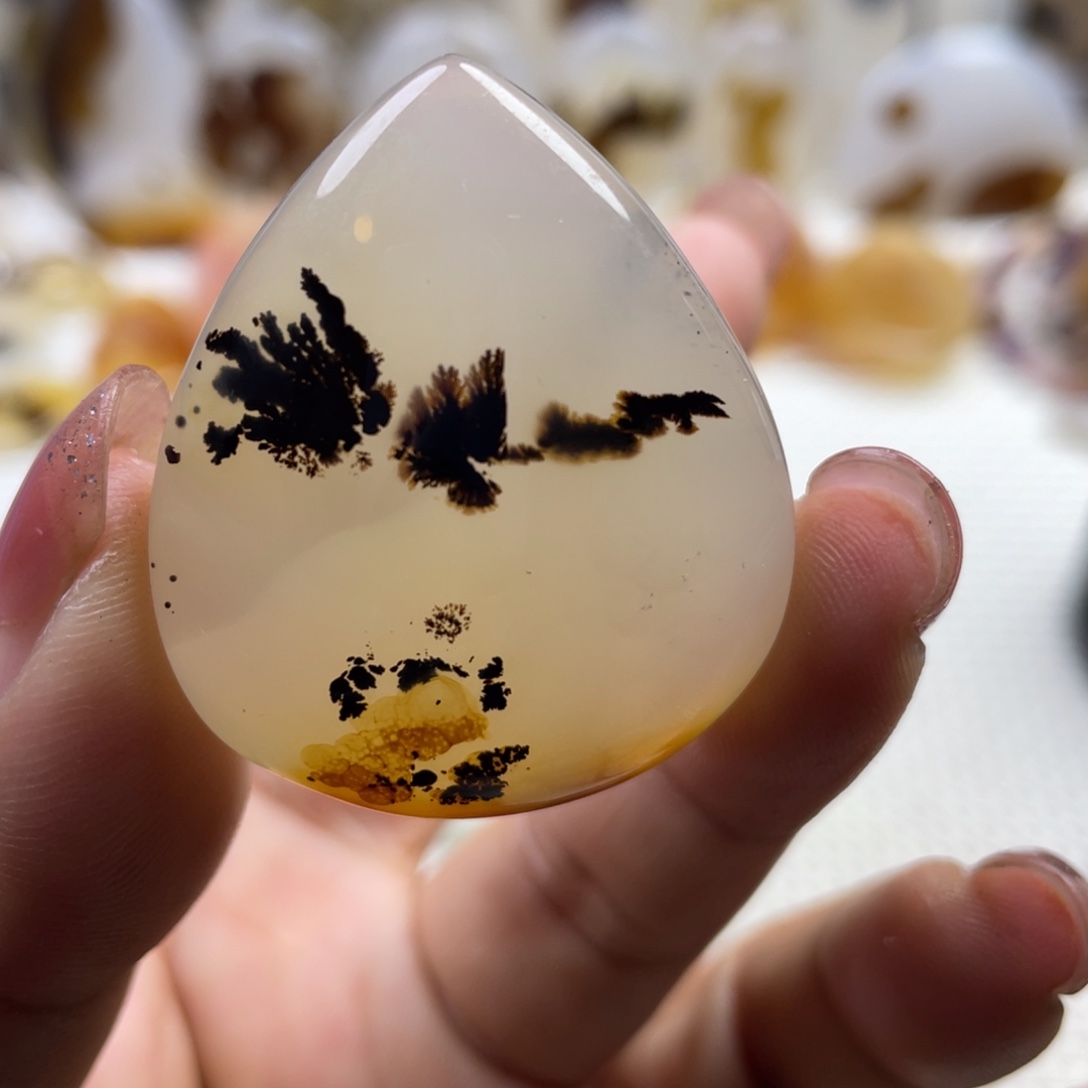 玛瑙/玉髓未镶嵌颈饰