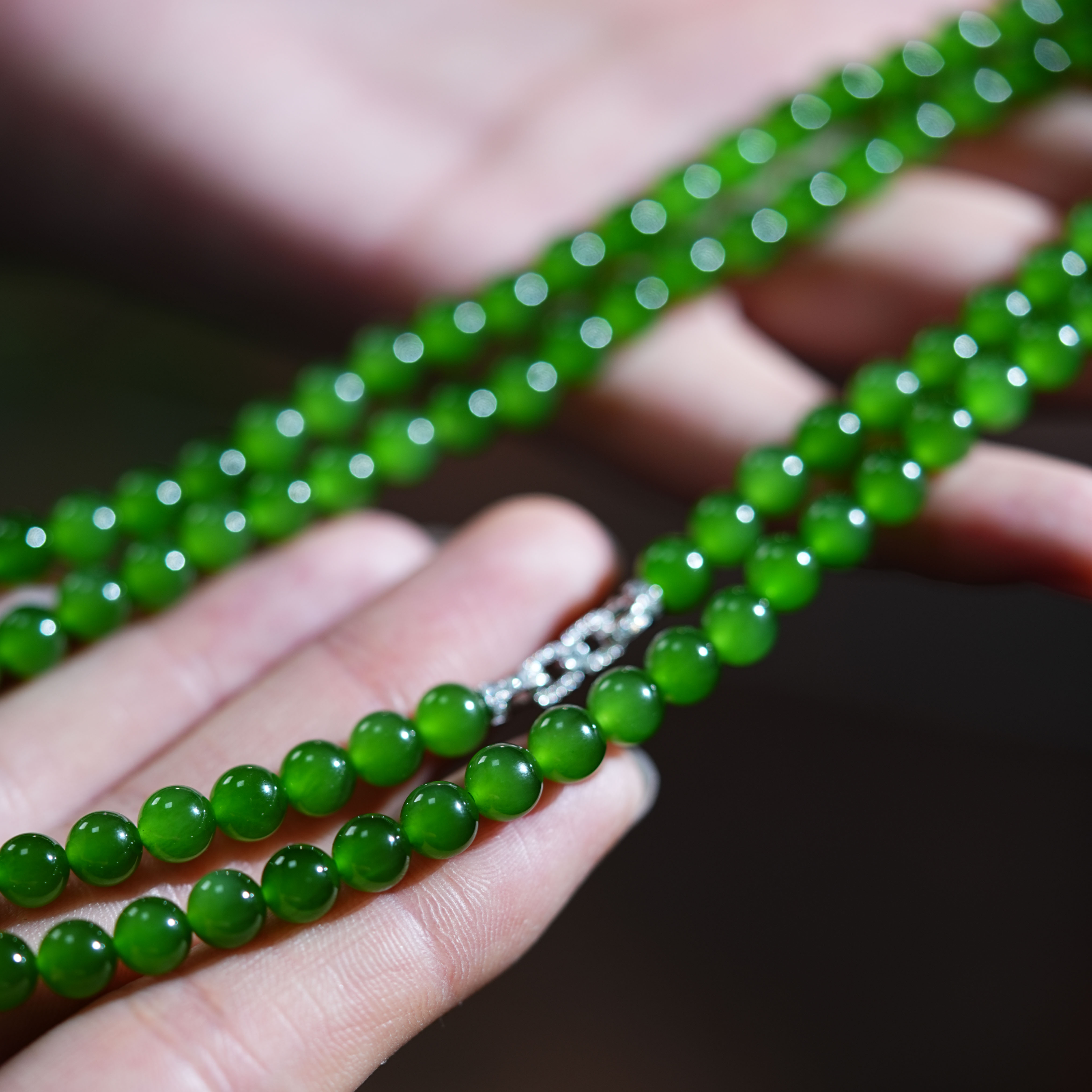 『大表姐珠宝』天然和田玉碧玉俄料·老坑帝王绿6mm108颗项链典藏18K